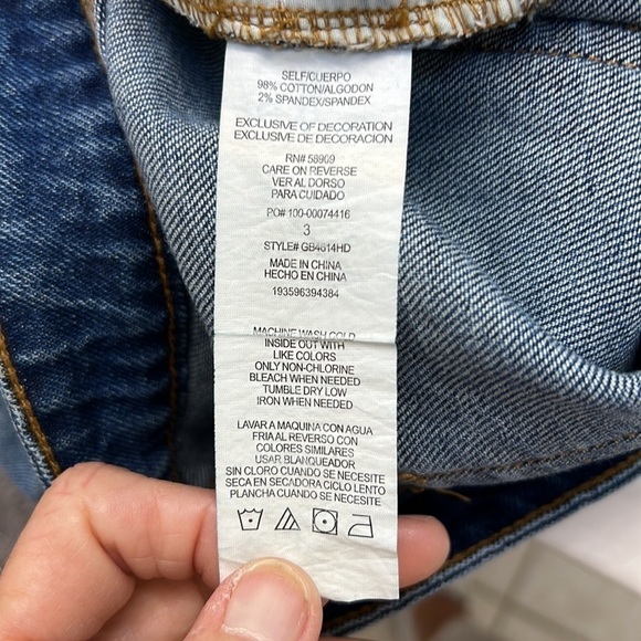 Gianni Bini Mid-high waisted distressed jeans with button fly, black belt, Sz 3 - Picture 11 of 11